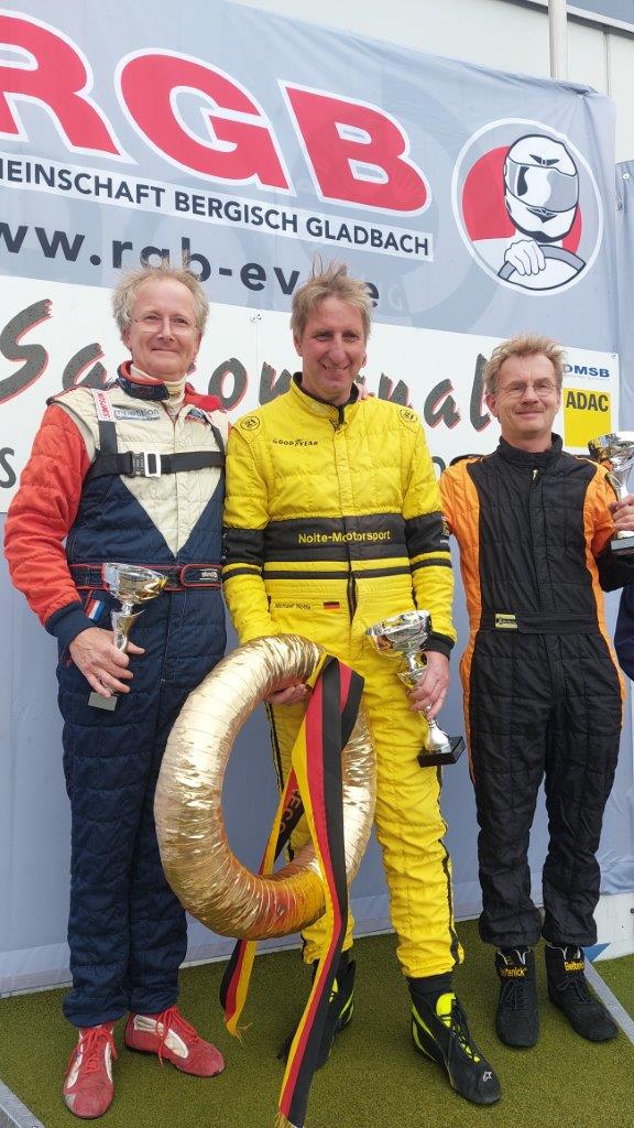 Podium R1